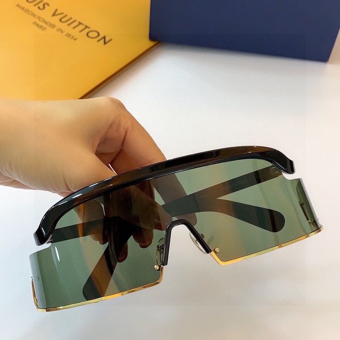Louis Vuitton Sunglasses Top Quality LVS00300